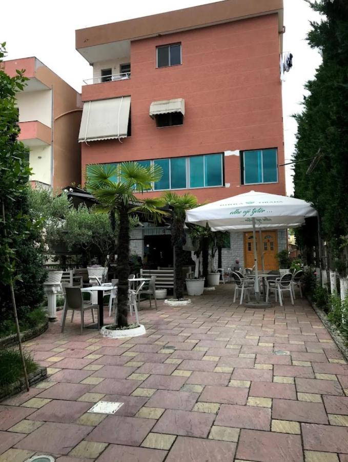 Bajovah Apartments & Restaurant ティラナ エクステリア 写真