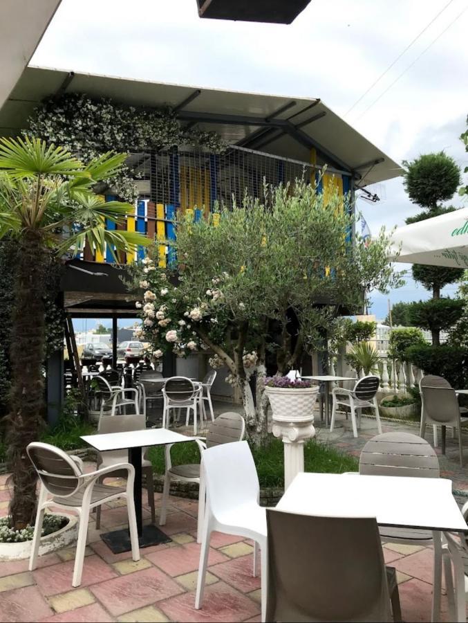 Bajovah Apartments & Restaurant ティラナ エクステリア 写真