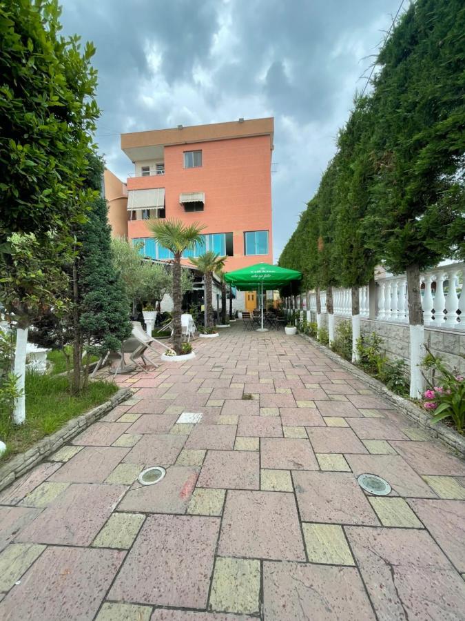 Bajovah Apartments & Restaurant ティラナ エクステリア 写真