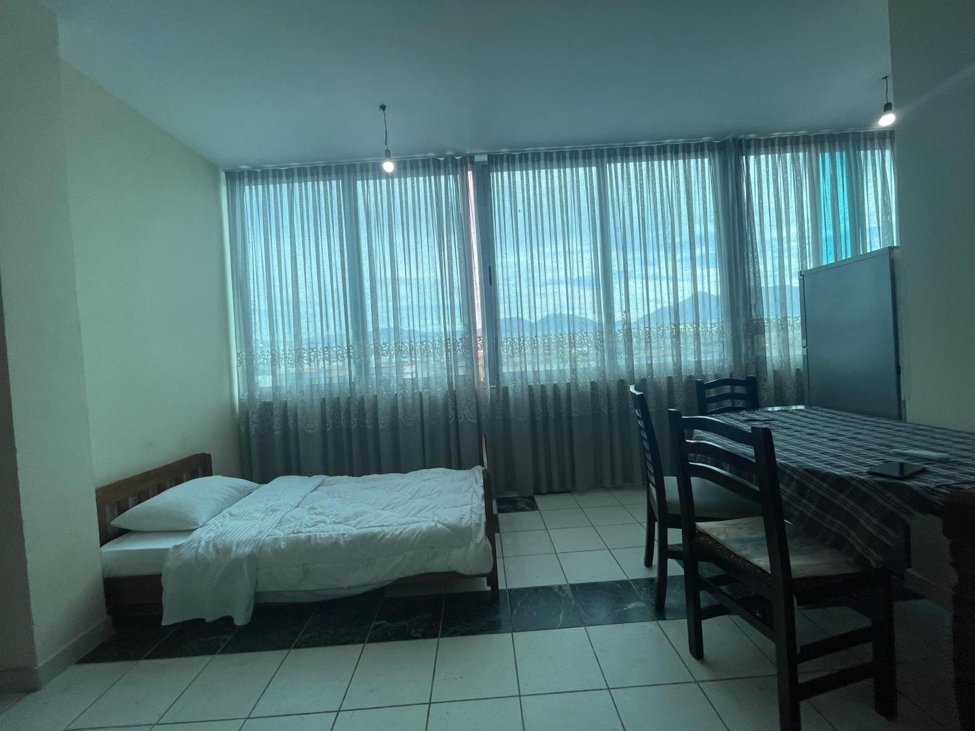 Bajovah Apartments & Restaurant ティラナ エクステリア 写真