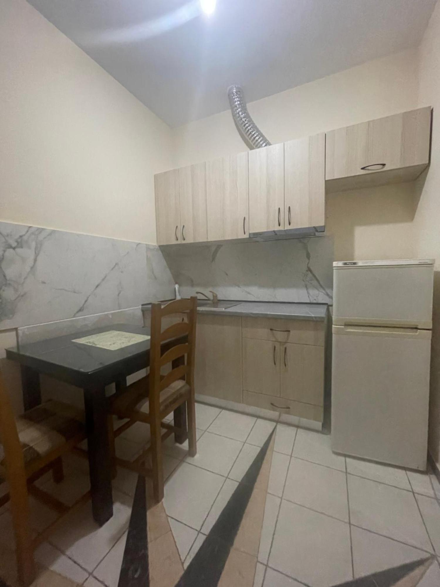Bajovah Apartments & Restaurant ティラナ エクステリア 写真
