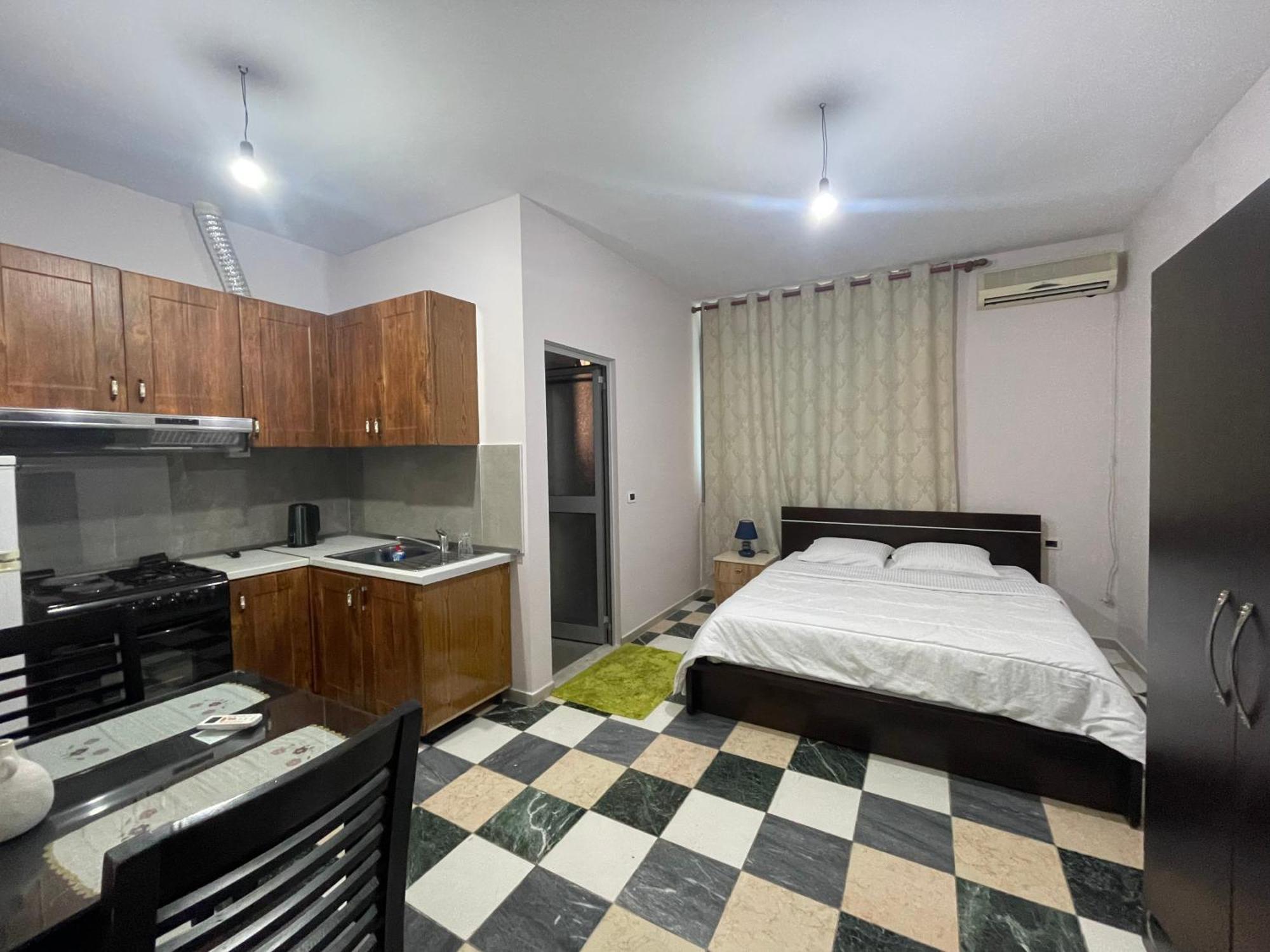 Bajovah Apartments & Restaurant ティラナ エクステリア 写真